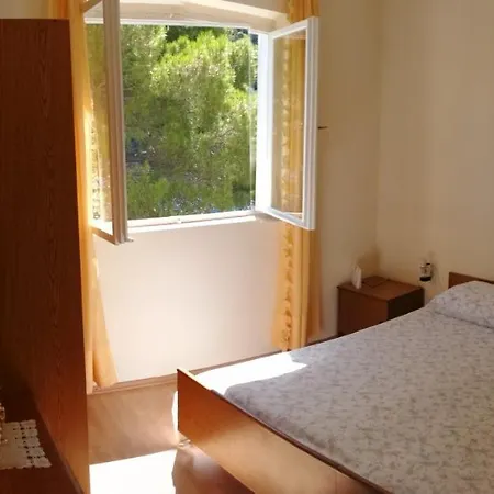 Holiday home Holiday Dob - 5m From The Sea
